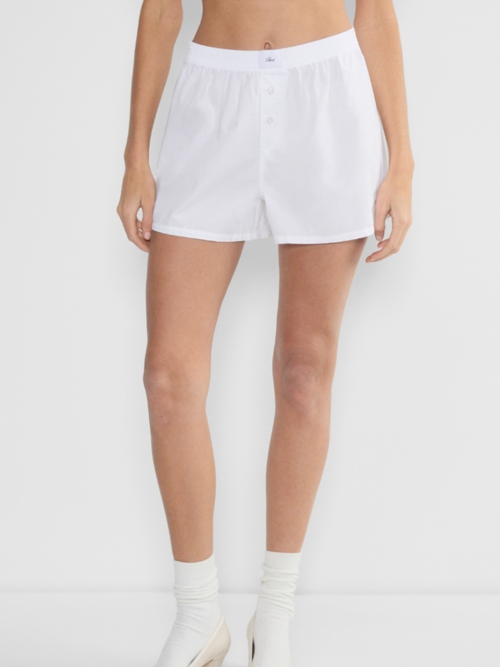 NWT Aritzia TNA Dally Boxer Short - White - Size L